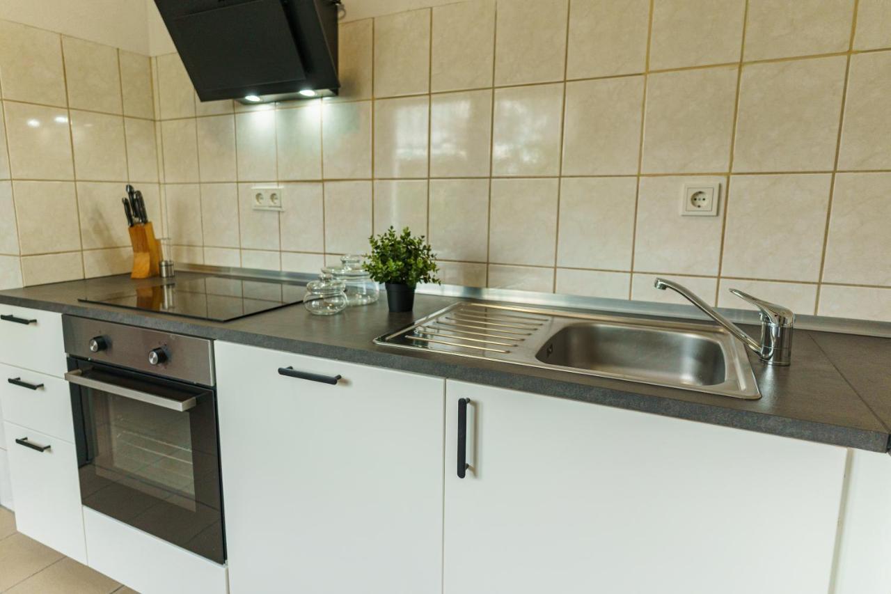 Grosszuegiges Apartment Mit Balkon Fuer Monteure Und Feriengaeste Dillingen an der Saar Eksteriør bilde