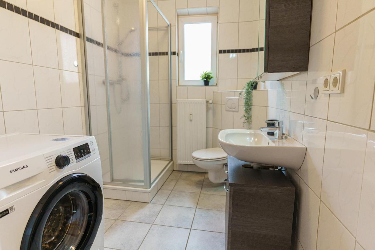 Grosszuegiges Apartment Mit Balkon Fuer Monteure Und Feriengaeste Dillingen an der Saar Eksteriør bilde