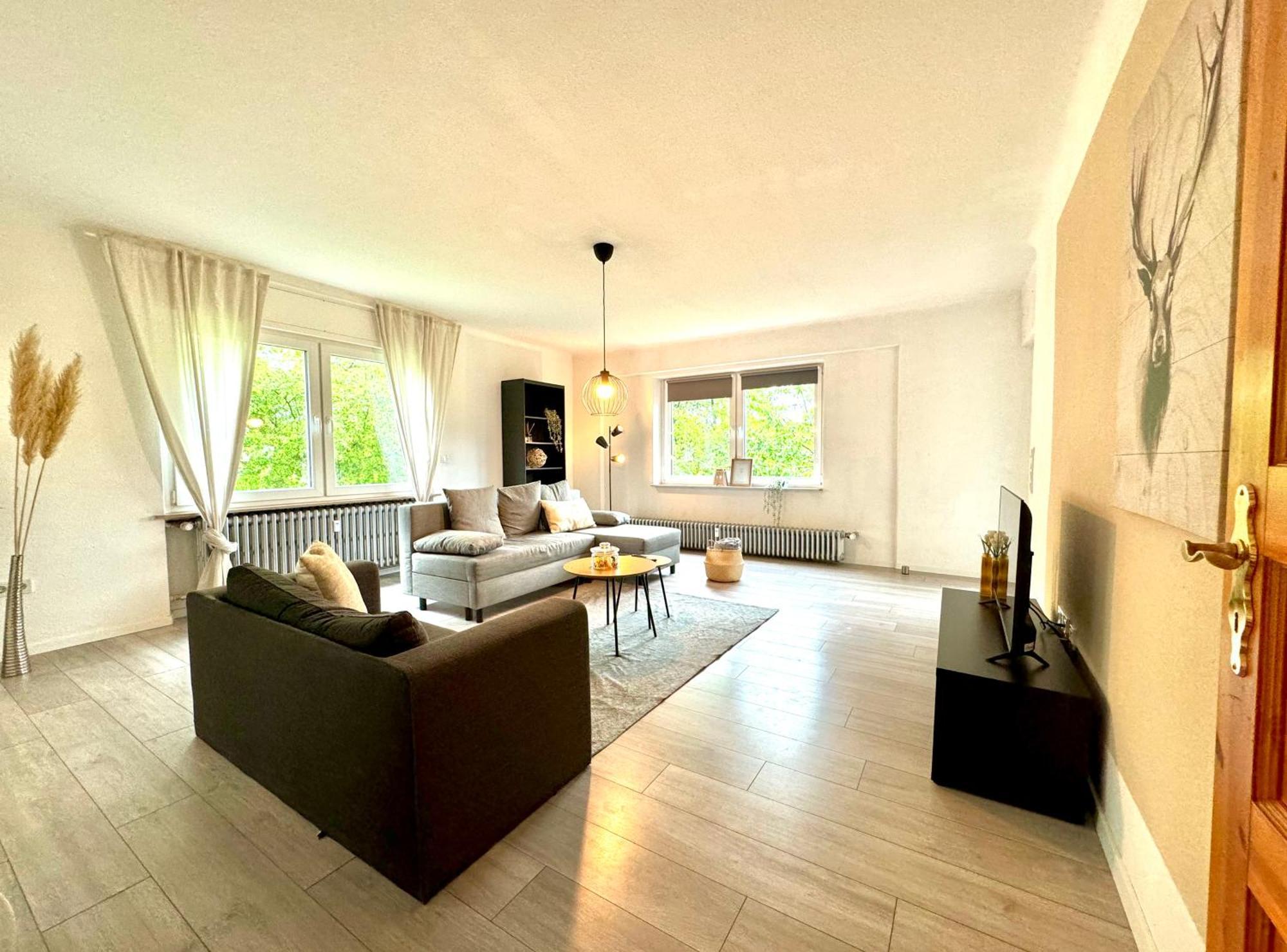 Grosszuegiges Apartment Mit Balkon Fuer Monteure Und Feriengaeste Dillingen an der Saar Eksteriør bilde